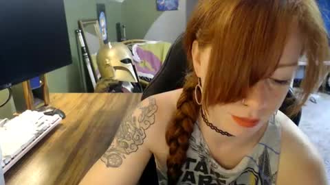 Snapshot of astraeasiren chatting on 06/08/26, 05:02 AstraeaSiren online show from 06/08/26, 05:02