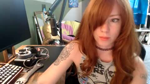 Snapshot of astraeasiren chatting on 06/19/26, 07:06 AstraeaSiren online show from 06/19/26, 07:06