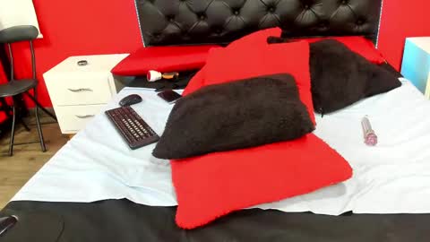 Snapshot of astral_amour chatting on 12/12/24, 08:25 astral online show from 12/12/24, 08:25