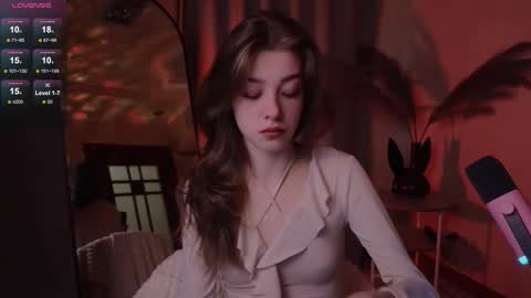 Snapshot of astramist chatting on 10/15/25, 01:22 astramist online show from 10/15/25, 01:22