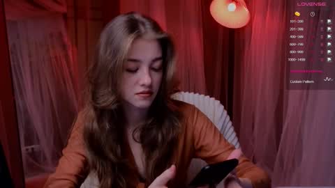 Snapshot of astramist chatting on 11/18/25, 05:45 astramist online show from 11/18/25, 05:45