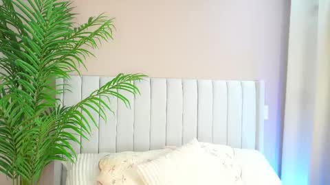 Snapshot of astrea_1 chatting on 02/23/25, 09:05 Astrea online show from 02/23/25, 09:05