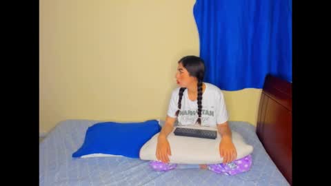 Mag and Molly online show from 11/20/25, 03:07