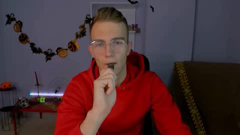 astren online show from 10/19/25, 05:41