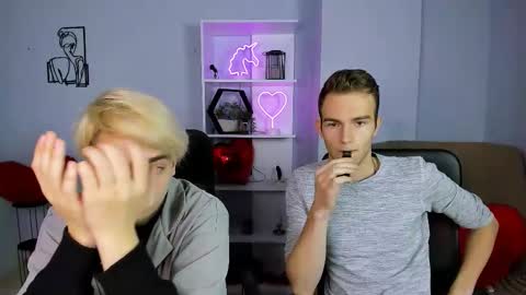 astren online show from 11/15/25, 06:44