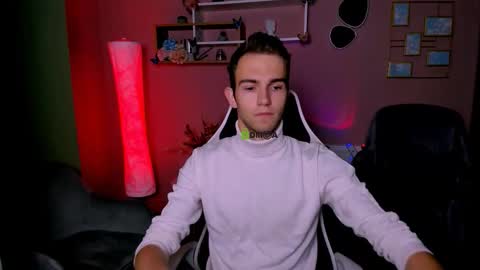 astren online show from 11/16/25, 06:52