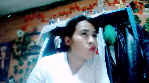 Snapshot of astrid_hauser66 chatting on 11/08/25, 04:34 astrid_hauser66 online show from 11/08/25, 04:34