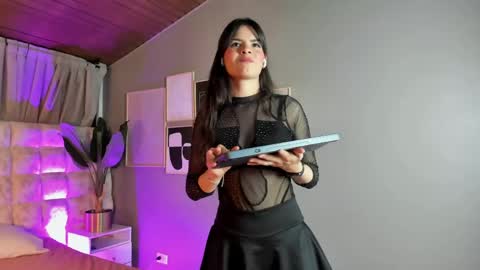 astrid_velle online show from 05/26/26, 12:17