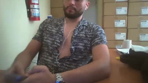 Snapshot of astro_boy_01 chatting on 12/04/24, 09:02 astro_boy_01 online show from 12/04/24, 09:02