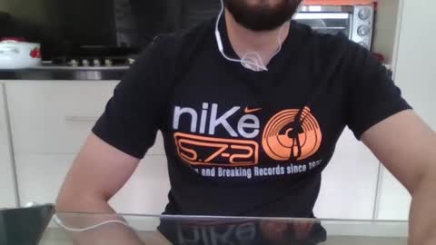 Snapshot of astro_boy_01 chatting on 02/19/25, 06:54 astro_boy_01 online show from 02/19/25, 06:54