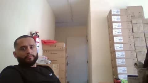 Snapshot of astro_boy_01 chatting on 11/08/25, 03:23 astro_boy_01 online show from 11/08/25, 03:23