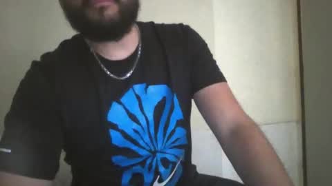 Snapshot of astro_boy_01 chatting on 11/30/25, 08:02 astro_boy_01 online show from 11/30/25, 08:02