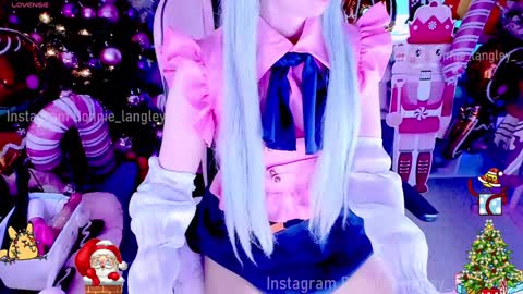 Snapshot of asuka_langleysoryu chatting on 12/10/24, 09:33 Bonnie online show from 12/10/24, 09:33