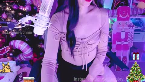 Snapshot of asuka_langleysoryu chatting on 01/01/25, 03:13 Bonnie online show from 01/01/25, 03:13