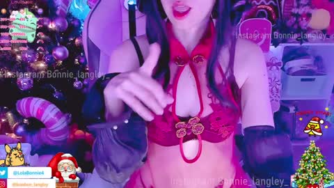 Snapshot of asuka_langleysoryu chatting on 01/02/25, 10:05 Bonnie online show from 01/02/25, 10:05