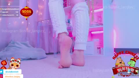 Snapshot of asuka_langleysoryu chatting on 01/30/25, 12:07 Bonnie online show from 01/30/25, 12:07