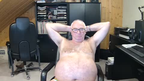 Snapshot of asusandy chatting on 12/30/24, 01:26 asusandy online show from 12/30/24, 01:26