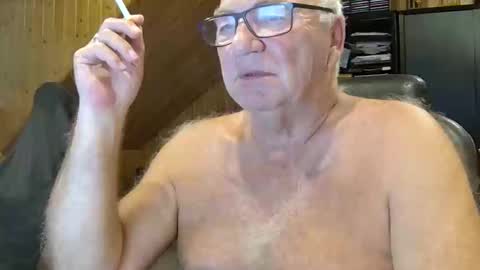 Snapshot of asusandy chatting on 09/09/25, 08:30 asusandy online show from 09/09/25, 08:30