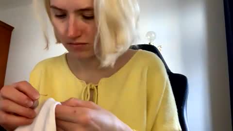 asya_new online show from 10/30/25, 11:11