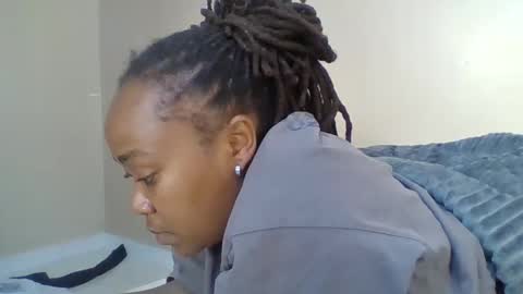 Snapshot of atara_seren chatting on 02/22/26, 12:04 atara_seren online show from 02/22/26, 12:04