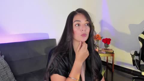 Snapshot of atena676 chatting on 01/20/25, 04:43 atena676 online show from 01/20/25, 04:43