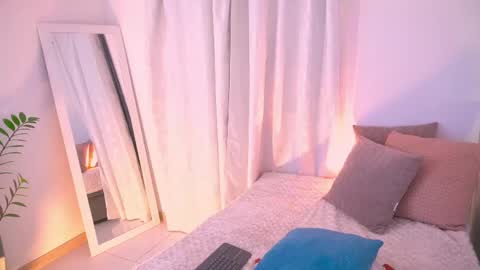 Snapshot of atena676 chatting on 05/20/26, 12:50 atena676 online show from 05/20/26, 12:50