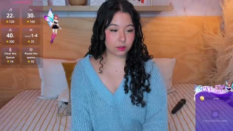 Snapshot of atena_cuteee chatting on 01/04/25, 07:13 sofia online show from 01/04/25, 07:13