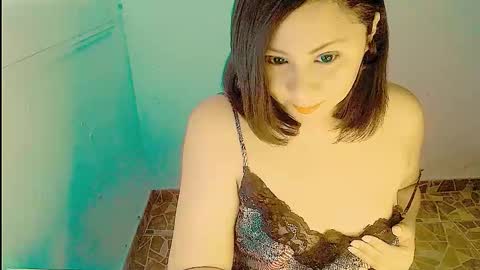 Xixi2024 online show from 09/22/25, 12:51