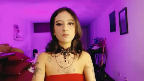 Snapshot of atenea_dragon__ chatting on 01/05/26, 09:51 Atenea online show from 01/05/26, 09:51