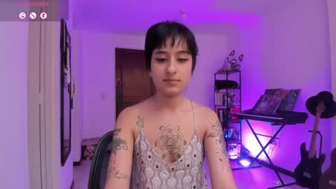 Snapshot of atenea_dragon__ chatting on 07/25/26, 09:56 Atenea online show from 07/25/26, 09:56
