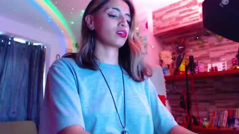 Atenea online show from 02/07/25, 08:53