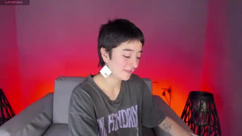 Snapshot of atheena__ chatting on 06/22/26, 12:24 Athenea online show from 06/22/26, 12:24