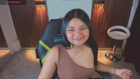 Snapshot of athena_snaw chatting on 05/12/26, 02:52 athena_snaw online show from 05/12/26, 02:52
