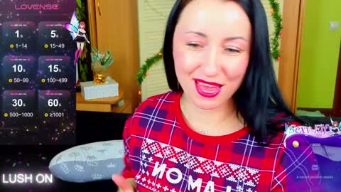 Snapshot of athena_starry chatting on 12/25/24, 04:44 athena starry online show from 12/25/24, 04:44