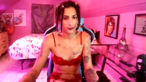   xoxo G0DD3SS xoxox    online show from 01/08/26, 02:47