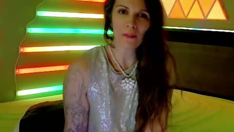 Athena Autumn online show from 01/01/25, 04:18