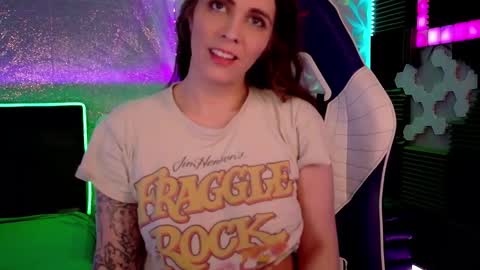 Athena Autumn online show from 11/29/25, 10:18