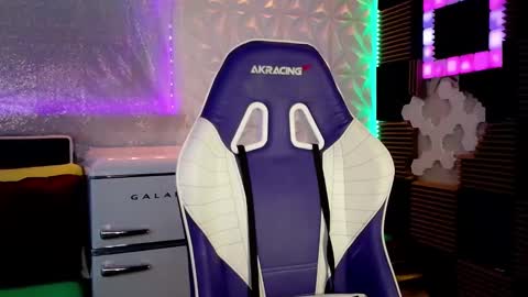 Athena Autumn online show from 02/05/26, 03:11