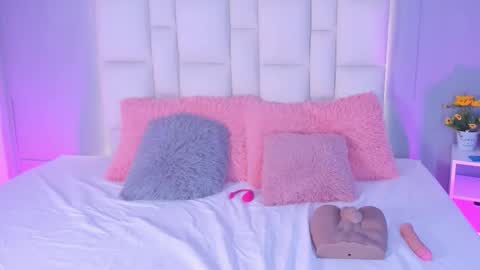 athenea__fox online show from 11/25/25, 11:32