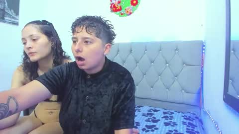 athenea_zuleinys online show from 12/15/25, 12:09