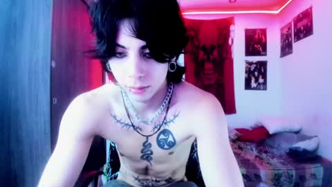 athenauwu online show from 12/21/24, 09:12