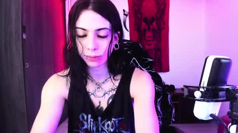 athenauwu online show from 04/13/26, 04:18