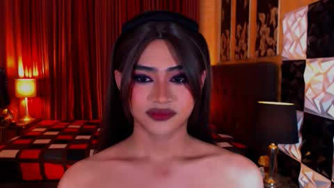 athisamoore online show from 12/18/25, 08:09