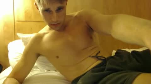 tommycb55555 online show from 10/19/25, 07:25