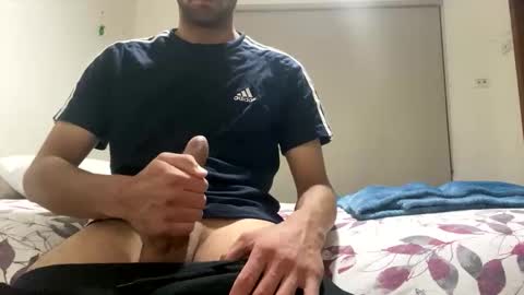 Snapshot of athleticallyhung chatting on 10/13/25, 11:43 athleticallyhung online show from 10/13/25, 11:43