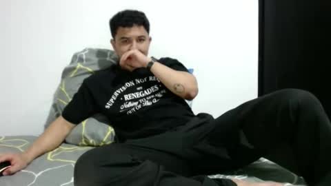 Robin online show from 09/18/25, 01:40