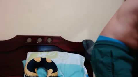 Robin online show from 01/12/26, 05:07