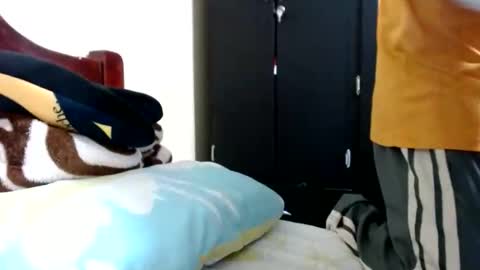 Robin online show from 05/28/26, 02:53