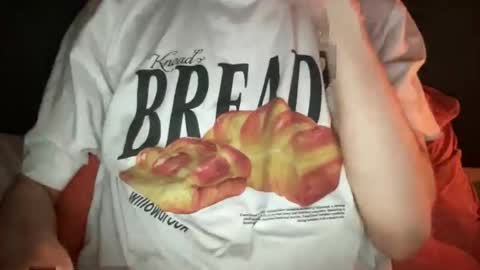 Undress a hung twink  online show from 03/08/26, 06:01