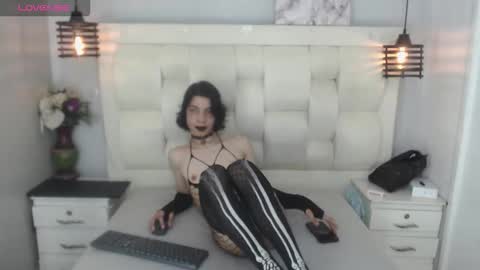 Snapshot of atley_dolly_ chatting on 10/23/25, 09:35 ATLEY online show from 10/23/25, 09:35